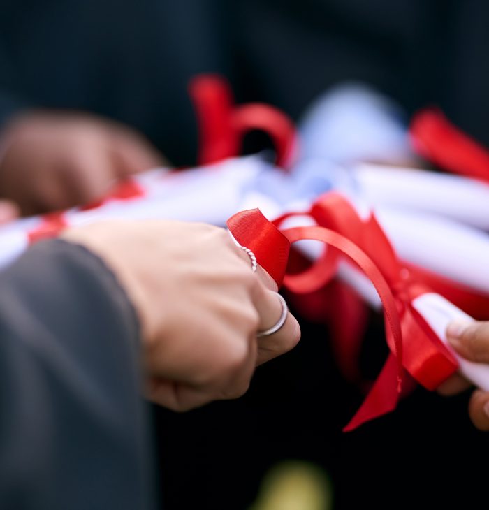 Participation Certificates & Gift Ceremony